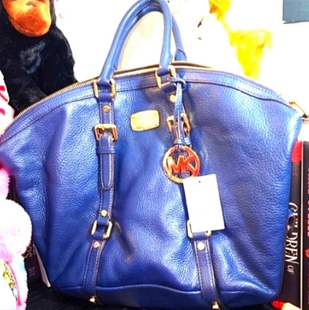 NWT Michael kors navy Bedford satchel